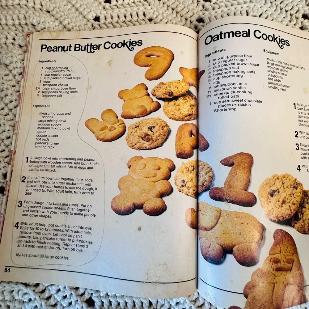 Better Homes and Gardens New Junior Cook Book 1984 Vintage Hardcover 0696004054